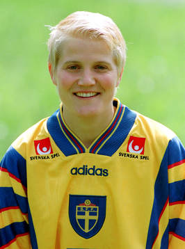 Åsa Lönnqvist, Sverige
