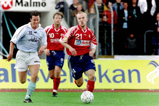 Anders Blomqvist, Öster med bollen jagas av Daniel