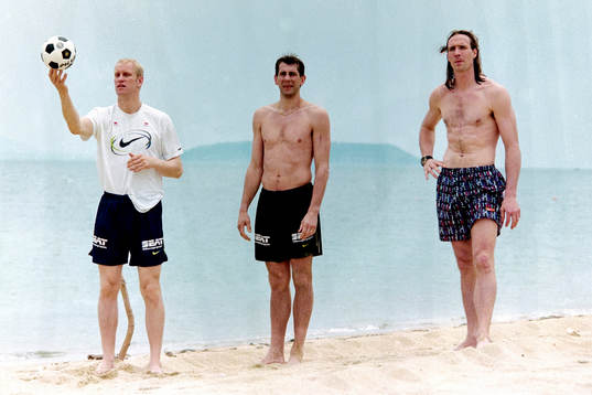 Mats Olsson, Magnus Wislander och Staffan Olsson, Sverige
