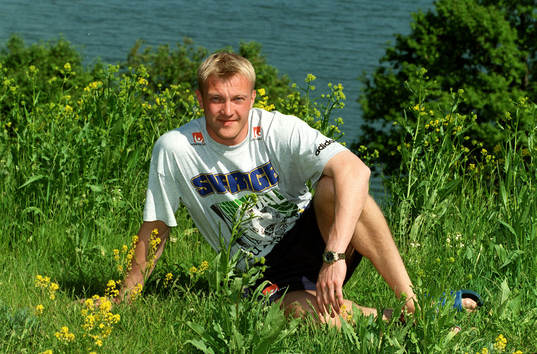 Fotboll -- Magnus Hedman