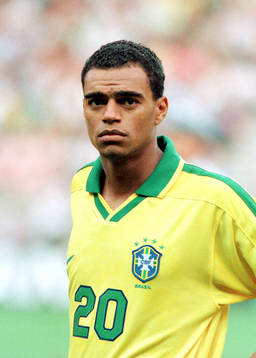 Denilson, Brasilien
