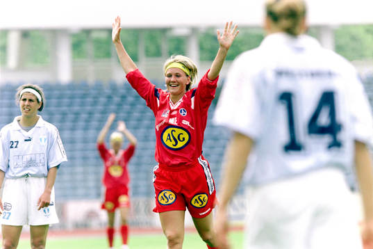 Julia Carlsson, Älvsjö, jublar