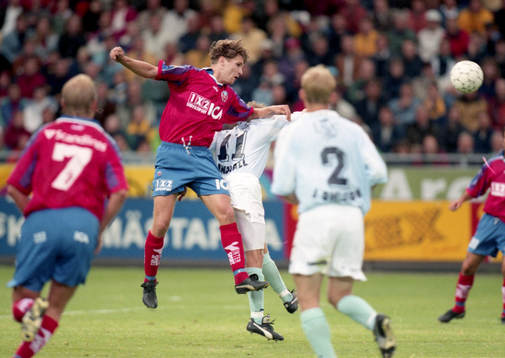 Andreas Jakobsson, Helsingborg når högst i en luftduell