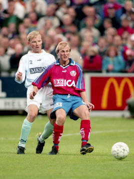 Peter Wibrån, Helsingborg uppvaktas av Jörgen Ohlsson,