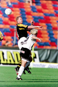 Pär Millqvist, AIK i en duell med örebros Arnor Gudjohnsen