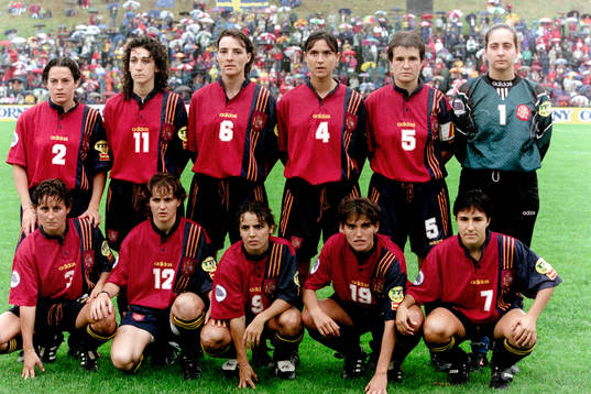 Spaniens startelva. Bakre raden fr. v Marina Nohalez,