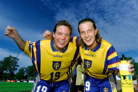 Bläddra bland fler bilder av Fotboll, Damer, EM, Sverige - Frankrike, 3-0