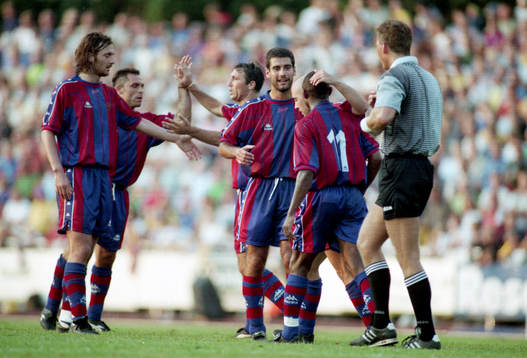 Jubel i Barcelona, Josep Guardiola i mitten