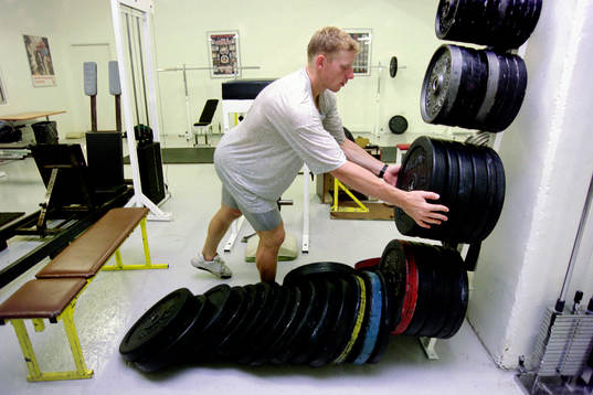Daniel Alfredsson, Frölunda styrketränar