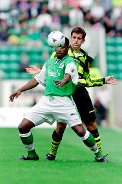 Fotboll, Premier Division, Hibernian - Celtic, 2-1