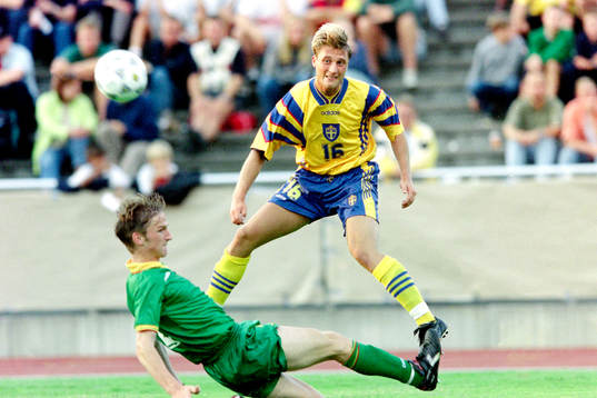 Fredrik Gustavsson, Sverige