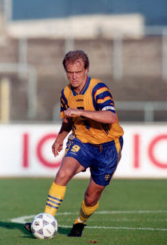 Jonas Thern, Sverige