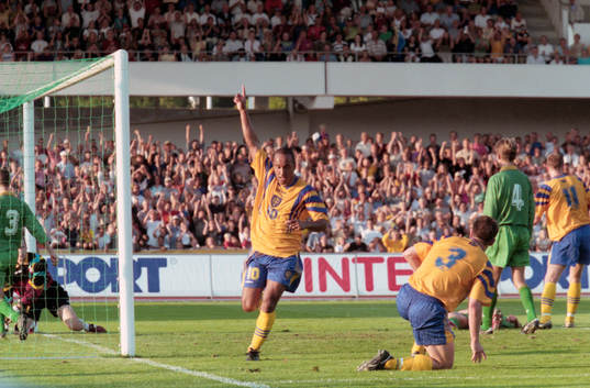 Martin Dahlin, Sverige