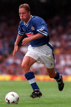 Fotboll -- Steve Guppy, Leicester