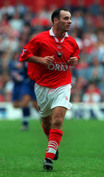 Fotboll -- Darren Sheridan, Barnsley