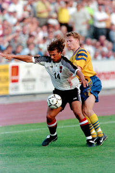 Karl Corneliusson, Sverige i ryggen på österrikes Ewald