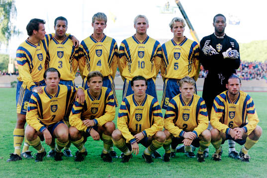 Sveriges startelva, Bakre raden fr.v. Fredrik Ljungberg,