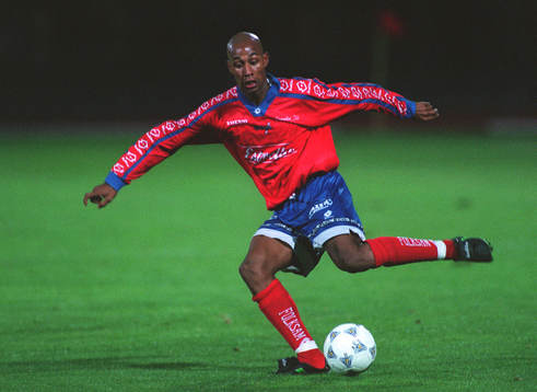 Fotboll Jeffrey Aubynn, Gunnilse