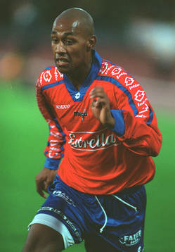 Fotboll Jeffrey Aubynn, Gunnilse