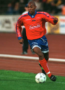 Fotboll Jeffrey Aubynn, Gunnilse