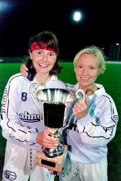 Målskyttarna Luiza Pendyk och Sofia Johansson, Malmö