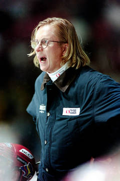 Tommy Boustedt, tränare i Frölunda
