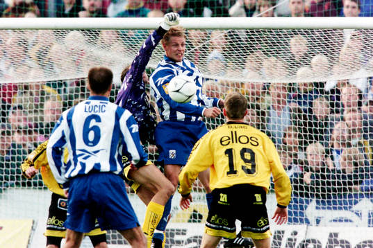 Mikael Nilsson, Göteborg i en duell med elfsborgs målvakt