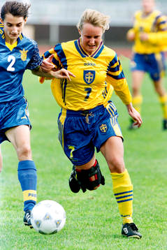 Elena Mazourenko, Ukraina och Malin Allberg, Sverige