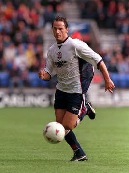Fotboll -- Dean Holdsworth, Bolton