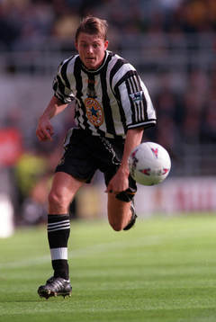 Fotboll -- Jon Dahl Tomasson, Newcastle