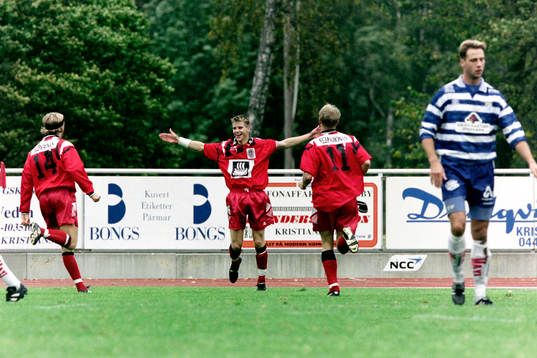 Bläddra bland fler bilder av Fotboll, Div 2 Södra, Kristianstad - Landskrona, 0-1