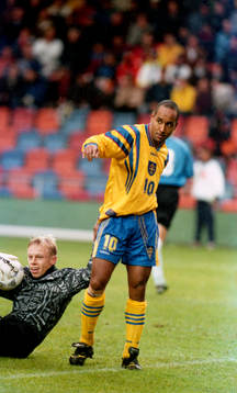 Bläddra bland fler bilder av Fotboll, VM-kval, Sverige - Estland 1-0