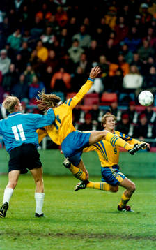 Kristen Viikmäe, Estland, Henrik Larsson och Jesper