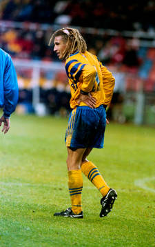 Henrik Larsson ser sliten ut