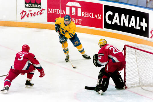 Fredrik Lindquist, Sverige
