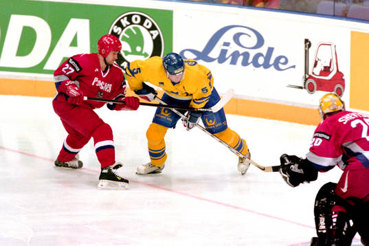 Patrik Juhlin, Sverige