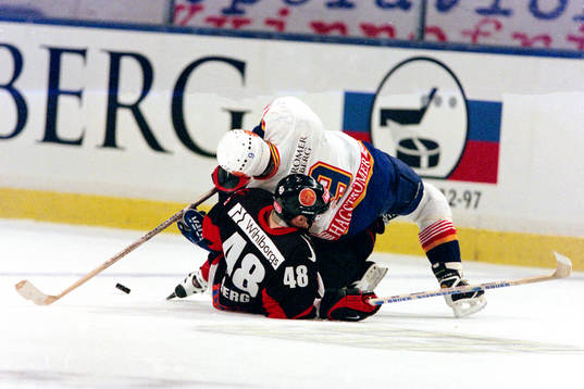 Bläddra bland fler bilder av Ishockey, Elitserien, Djurgården - Malmö, 5-1