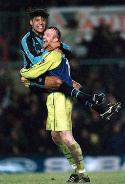 Richard Shaw och Magnus Hedman, målvakt, Coventry, jubel,