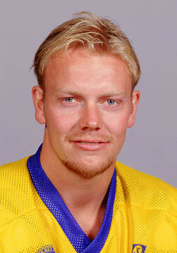 Mats Sundin of team Sweden poses for a portrait in 1998.