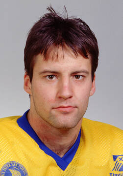 Mikael Renberg of team Sweden poses for a portrait in 1998.