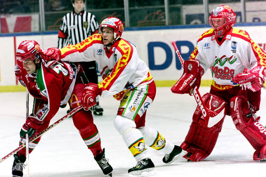 Peter Berndtsson, Frölunda framför Jan-Axel Alavaara och