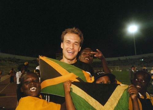 MÅLVAKTSDEBUTANTEN HÅKAN SVENSSON HÖLL NOLLAN, ALLA