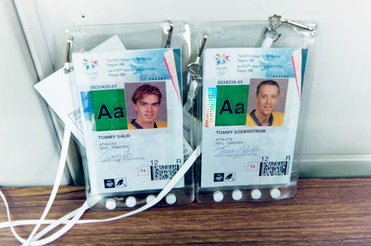 Namnbrickor på Tommy Salo och Tommy Söderström,