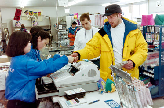 Peter Forsberg på shoppingtur