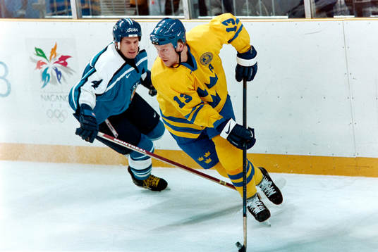 Mats Sundin, Sverige med pucken