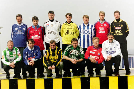 De allsvenska tränarna. Bakre raden fr. v Sören Cratz,