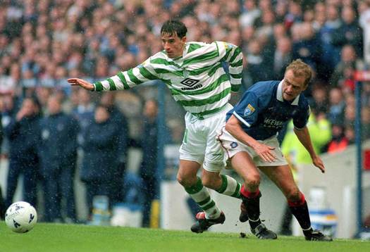 Jonas Thern attackerar Celtics Phil O'Donnell