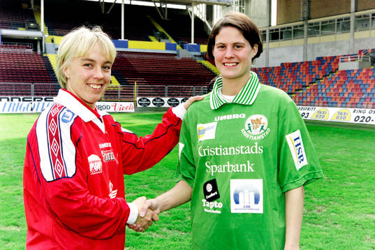 Gunilla Zachau, Landvetter och Maria Örmgård, Wä