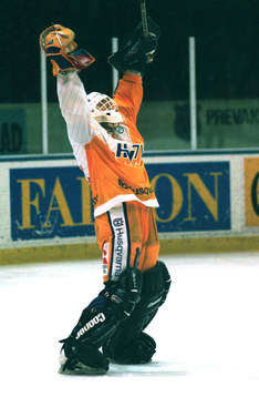 1995 Boo Ahl, HV 71(Cop 1 )