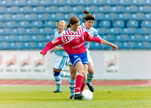 Ann-Helen Persson, Sunnanå med bollen